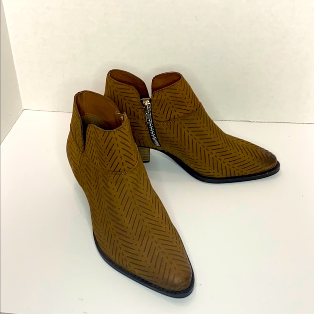 Tobacco Charles by Charles David Zander booties